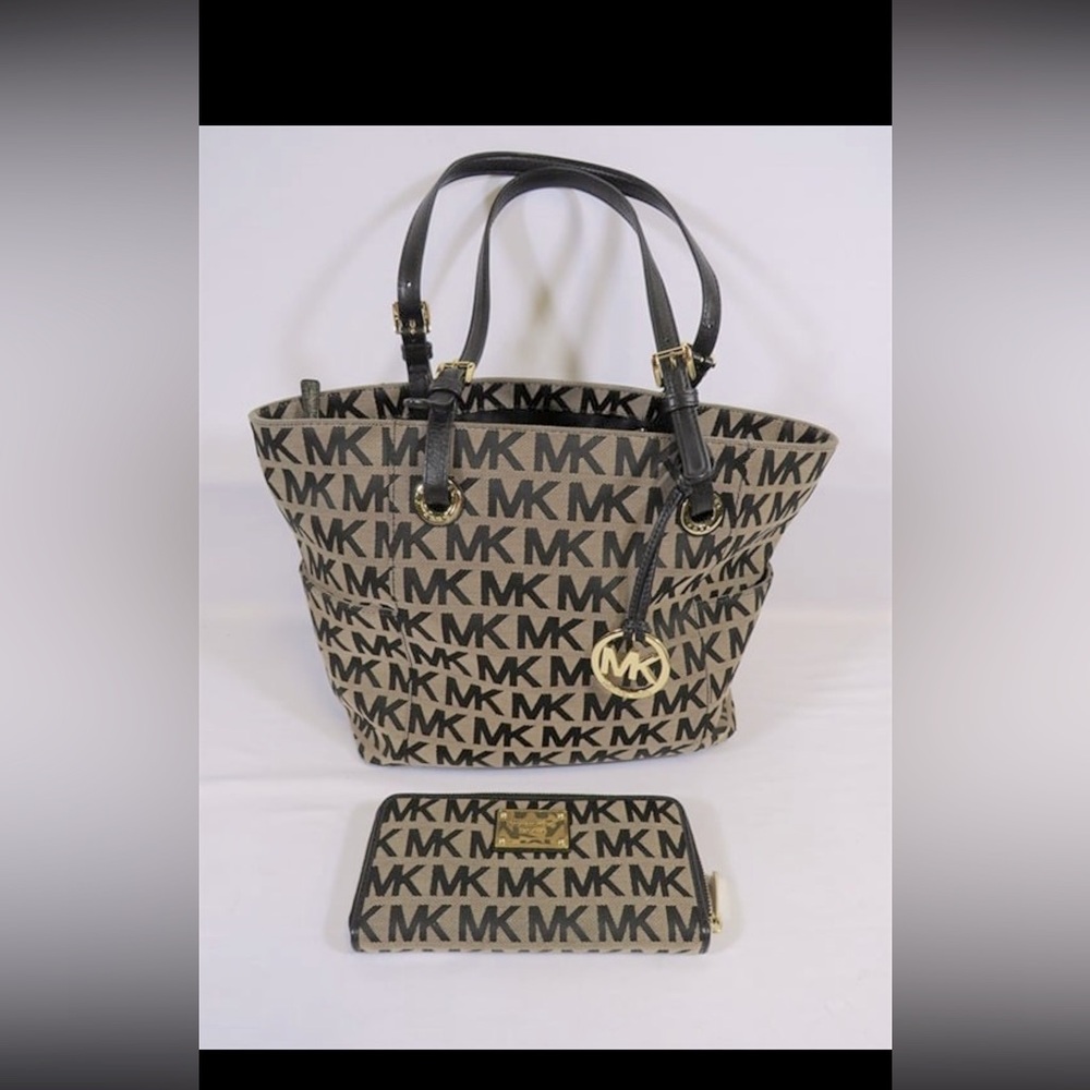 Bundle Michael Kors Signature Canvas Shoulder Bag/Tote & Matching Wallet